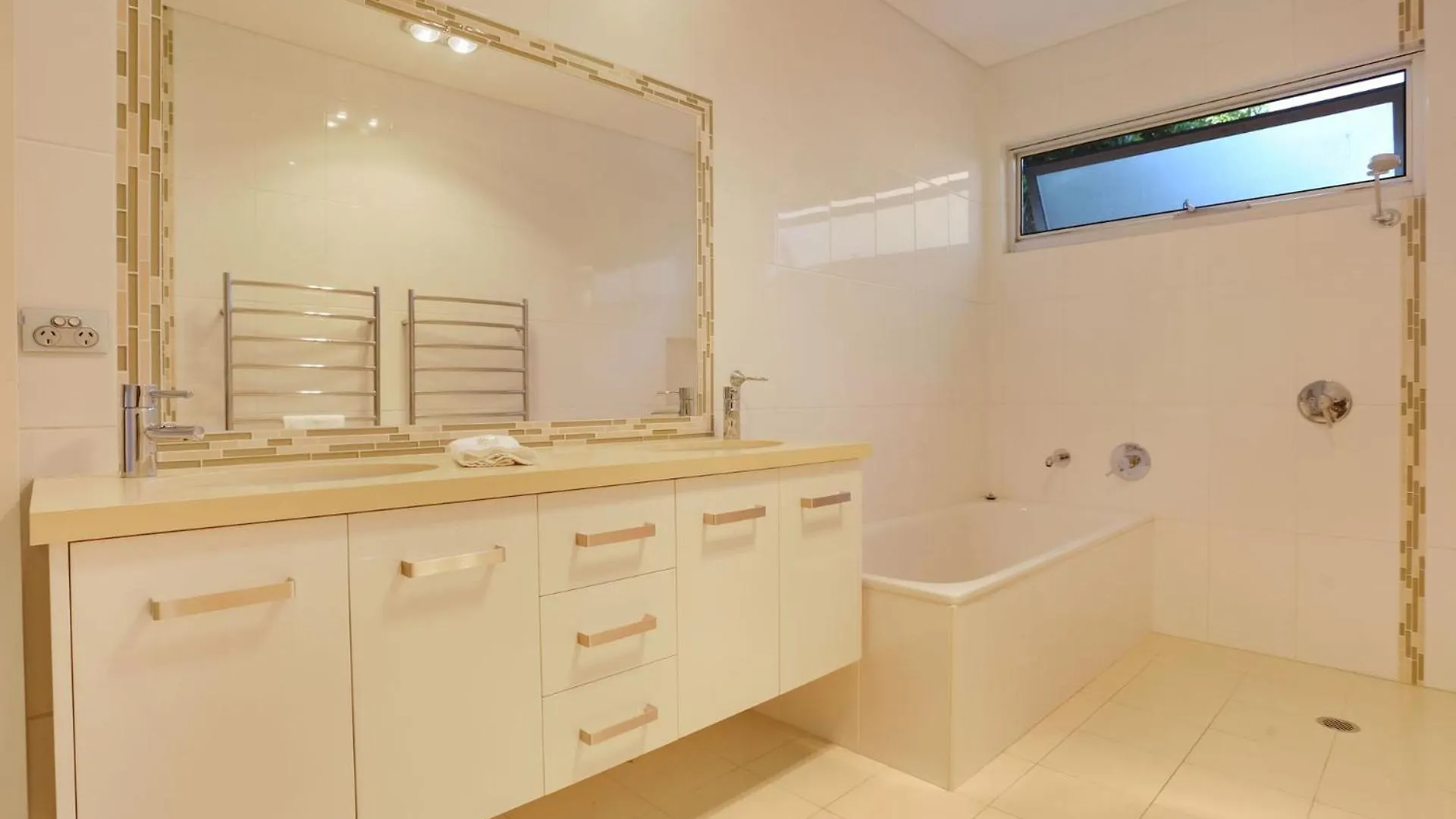 Holiday home Short Point Quarters - Whole House Villa Merimbula
